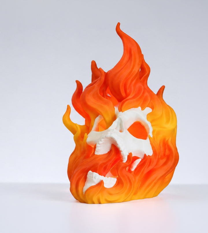 Scultura di drago arancione stampata con filamento resistente al calore HT-PLA